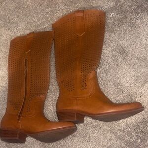 JustFab Brown Heeled Boots bohemian size 5
